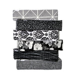 BLACK & WHITE - Black/White